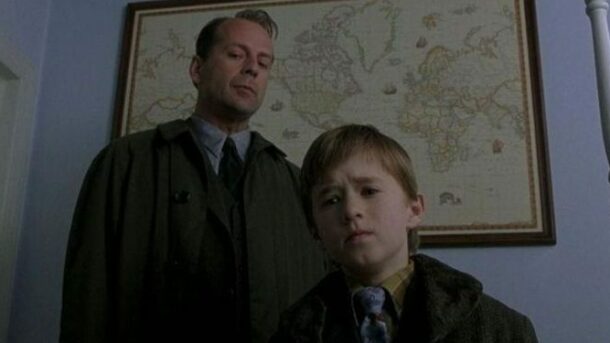Malcolm Crowe standing above Cole in "The Sixth Sense".